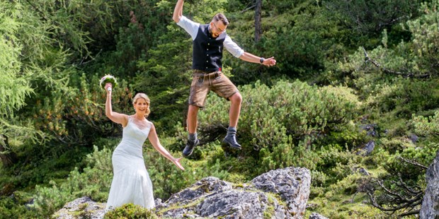 Hochzeitsfotos - Fotobox mit Zubehör - Tiroler Unterland - Danijel Jovanovic Photography