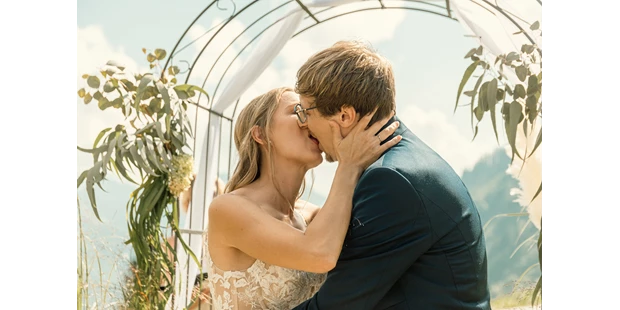 Hochzeitsfotos - Copyright und Rechte: Bilder auf Social Media erlaubt - Wettingen - Betsch-art Hochzeitsfotografie