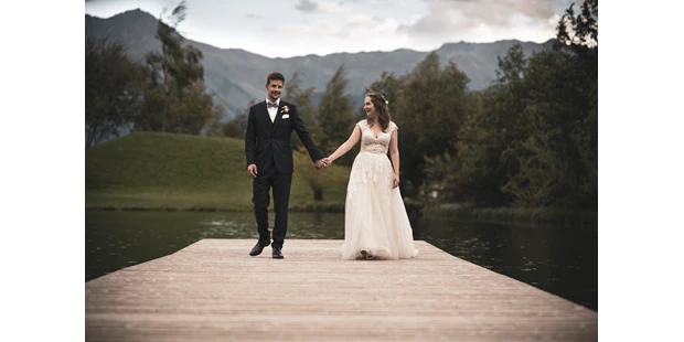 Hochzeitsfotos - Copyright und Rechte: Bilder auf Social Media erlaubt - PLZ 6708 (Österreich) - Cornelia Vinzens Hochzeitsfotografie