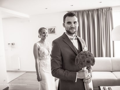 Hochzeitsfotos - Copyright und Rechte: Bilder auf Social Media erlaubt - Wieshöf - Marian Csano