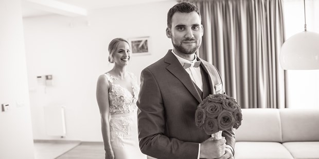 Hochzeitsfotos - Copyright und Rechte: Bilder auf Social Media erlaubt - Kasten bei Böheimkirchen - Marian Csano