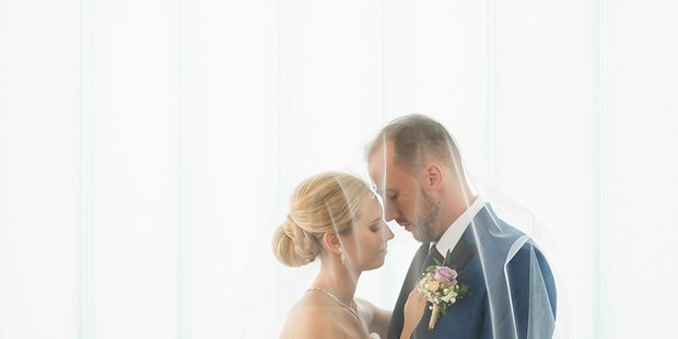 Hochzeitsfotos - Copyright und Rechte: Bilder auf Social Media erlaubt - Pillersdorf - Marian Csano