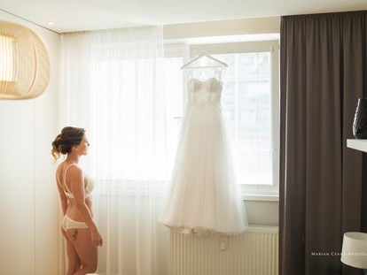 Hochzeitsfotos - Art des Shootings: Trash your Dress - Frösau - Marian Csano