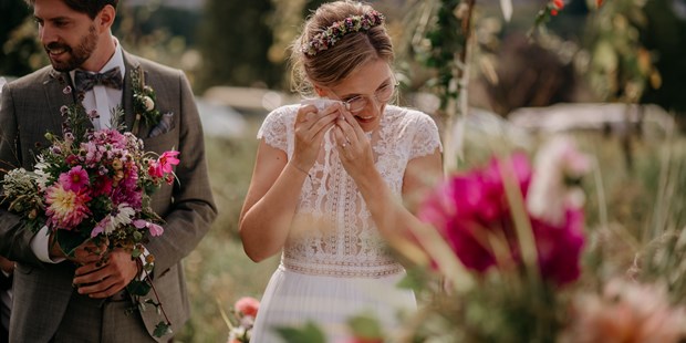 Hochzeitsfotos - Copyright und Rechte: Bilder auf Social Media erlaubt - Stuben (Weißenstein) - Hochzeit in der Steiermark / Vom Hügel - Pixellicious