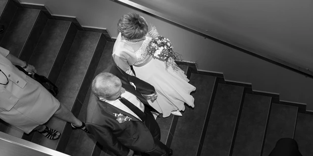 Hochzeitsfotos - Copyright und Rechte: Bilder auf Social Media erlaubt - Maria-Lanzendorf - Mario Unger - Fotos, die Liebe dokumentieren.