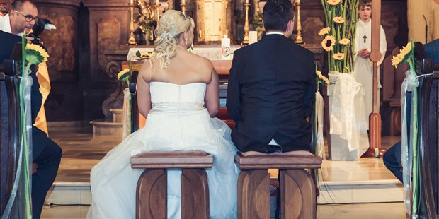 Hochzeitsfotos - Copyright und Rechte: Bilder dürfen bearbeitet werden - Neutillmitsch - Mario Unger - Fotos, die Liebe dokumentieren.