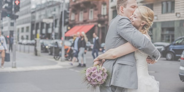 Hochzeitsfotos - Copyright und Rechte: Bilder auf Social Media erlaubt - Großweitzschen - Wedding Storiez