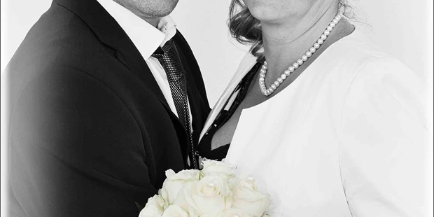 Hochzeitsfotos - Copyright und Rechte: Bilder auf Social Media erlaubt - Enghagen am Tabor - Christian Sporer