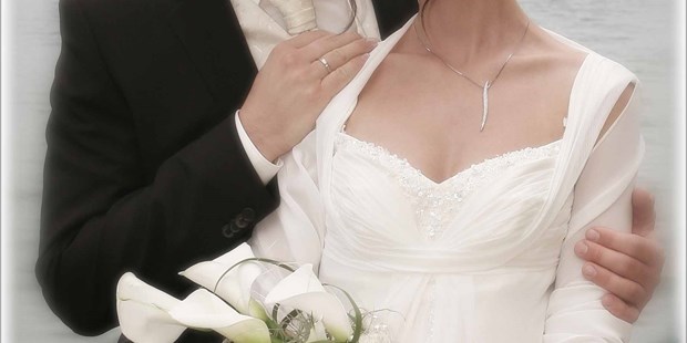 Hochzeitsfotos - Copyright und Rechte: Bilder auf Social Media erlaubt - Bogen - Christian Sporer