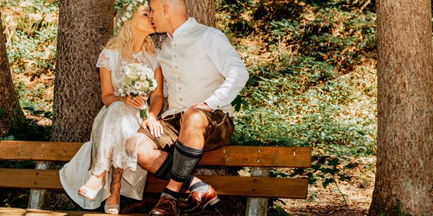 Hochzeitsfotos - Copyright und Rechte: Bilder auf Social Media erlaubt - Kitzbühel - Eric Bruvier