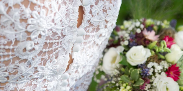 Hochzeitsfotos - Copyright und Rechte: Bilder auf Social Media erlaubt - Obersammelsdorf - Simone Gangl