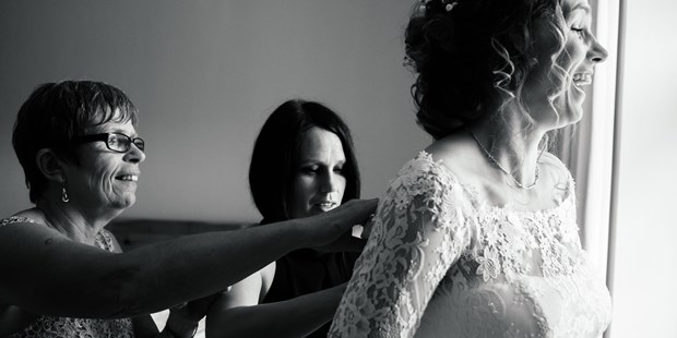 Hochzeitsfotos - Wels (Wels) - Fotoshooting getting ready - Ipe Carneiro