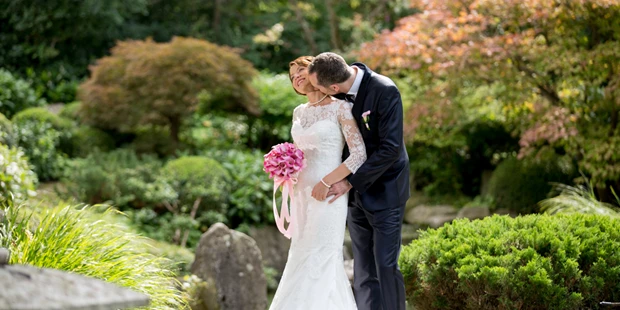 Hochzeitsfotos - Copyright und Rechte: Bilder auf Social Media erlaubt - Schlüsselfeld - Hochzeit japanischer Garten Würzburg - Ralf Milde
