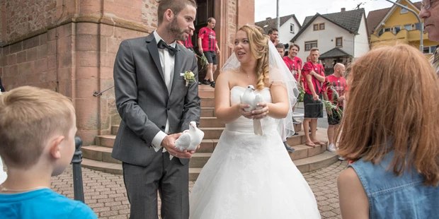 Hochzeitsfotos - Videografie buchbar - Enzklösterle - David Neubarth [Moments & Memories Hochzeitsfotografie]
