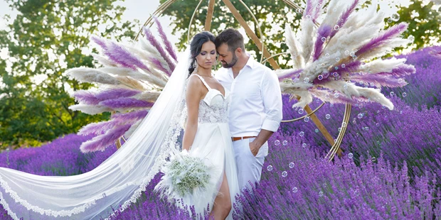 Hochzeitsfotos - Videografie buchbar - Regerstätten - Sarah Raiser Fotografie