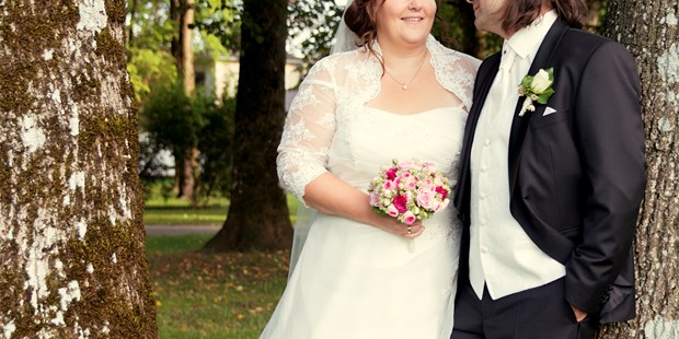 Hochzeitsfotos - Copyright und Rechte: Bilder auf Social Media erlaubt - Kasten (Aurach am Hongar) - Foto Sabrina Felhofer