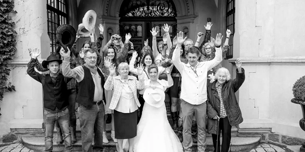 Hochzeitsfotos - Copyright und Rechte: Bilder auf Social Media erlaubt - Ottendorf (Kreis Rendsburg-Eckernförde) - Lorena Melinda Photography