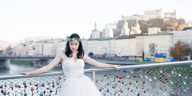 Hochzeitsfotos - Copyright und Rechte: Bilder auf Social Media erlaubt - Schlüsselfeld - Styled Shoot in der Mozartstadt Salzburg - Schokoladenseite Portrait-& Hochzeitsfotografie