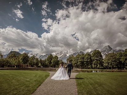 Hochzeitsfotos - Copyright und Rechte: Bilder auf Social Media erlaubt - Fürstenfeldbruck - Foto Girone