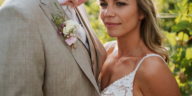Hochzeitsfotos - Copyright und Rechte: Bilder auf Social Media erlaubt - Niederham (Schörfling am Attersee) - Henry Welisch