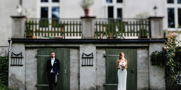Hochzeitsfotos - Art des Shootings: Portrait Hochzeitsshooting - Schiffmühle - Valentin Paster