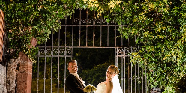 Hochzeitsfotos - Copyright und Rechte: Bilder privat nutzbar - Aschaffenburg - Hochzeit Portrait-Shooting - Tom River Photography