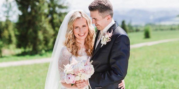 Hochzeitsfotos - Copyright und Rechte: Bilder auf Social Media erlaubt - Tannbach - Monika Inczeova
