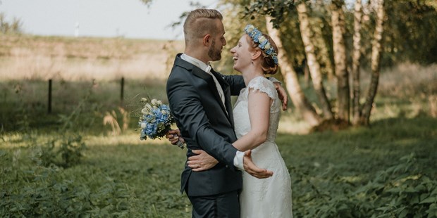 Hochzeitsfotos - Copyright und Rechte: Bilder auf Social Media erlaubt - Büdelsdorf - Hochzeit in Bremen, Norddeutschland - paulanantje weddings