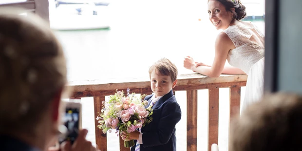 Hochzeitsfotos - Copyright und Rechte: Bilder auf Social Media erlaubt - Ruhpolding - Hochzeit Attersee Grafengut - Veronika Phillipp