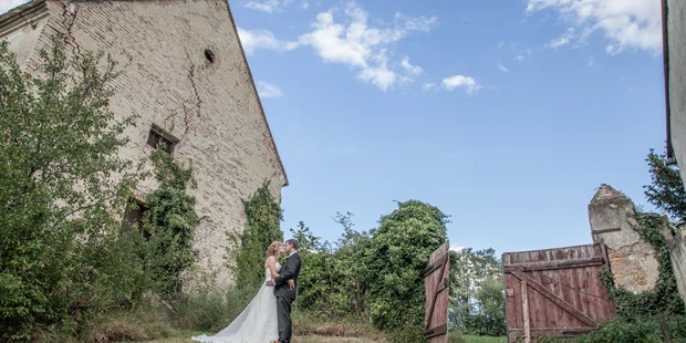 Hochzeitsfotos - Art des Shootings: Portrait Hochzeitsshooting - Fichtenbach - Sarah-Maria Kölbl
