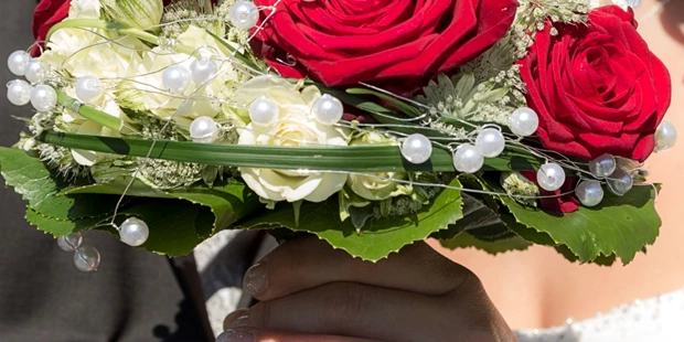 Hochzeitsfotos - Copyright und Rechte: Bilder auf Social Media erlaubt - Großbottwar - Wedding²