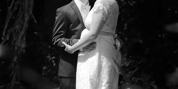 Hochzeitsfotos - Copyright und Rechte: Bilder auf Social Media erlaubt - PLZ 94375 (Deutschland) - Dyo Photography