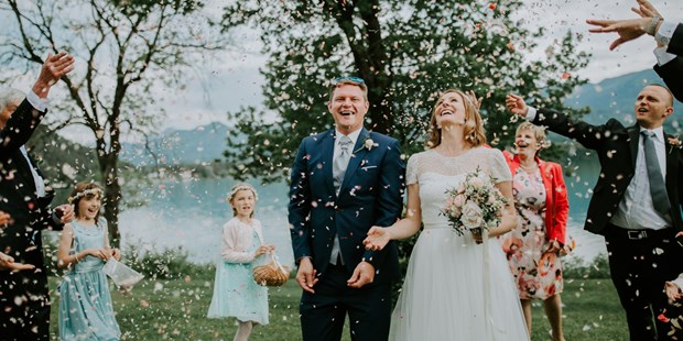 Hochzeitsfotos - Copyright und Rechte: Bilder auf Social Media erlaubt - Thermenland Steiermark - Christina Supanz