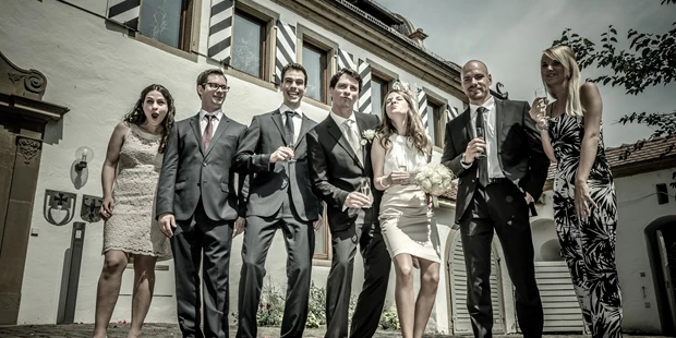 Hochzeitsfotos - Copyright und Rechte: Bilder auf Social Media erlaubt - Kirchlauter - Eycatchr