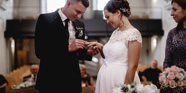 Hochzeitsfotos - Copyright und Rechte: Bilder auf Social Media erlaubt - Bayern - Laukart Photography