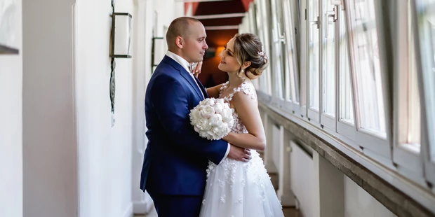 Hochzeitsfotos - Copyright und Rechte: Bilder auf Social Media erlaubt - Forstern (Erding) - Laukart Photography