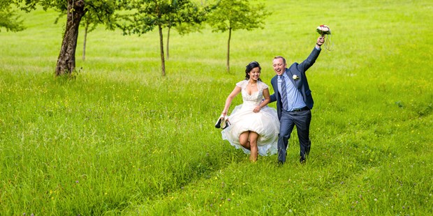 Hochzeitsfotos - Copyright und Rechte: Bilder auf Social Media erlaubt - Allmendingen - edelformat.studio