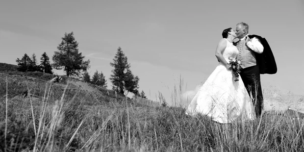 Hochzeitsfotos - Copyright und Rechte: Bilder dürfen bearbeitet werden - Schilting - Katschberg Gamskogelhütte 
www.heiratenamberg.at - Roland Holitzky
