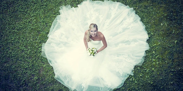 Hochzeitsfotos - Art des Shootings: Trash your Dress - Weikertsham - Reinhard Loher - netpixel.at