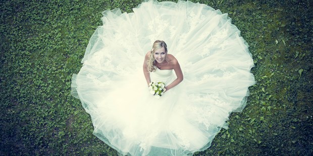 Hochzeitsfotos - Art des Shootings: Trash your Dress - Angerberg - Reinhard Loher - netpixel.at