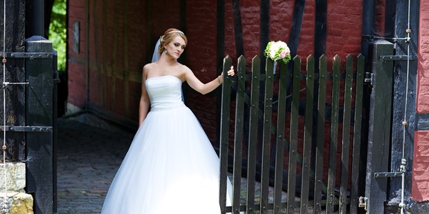Hochzeitsfotos - Copyright und Rechte: Bilder dürfen bearbeitet werden - Trendelburg - Studio Zenit Klassen