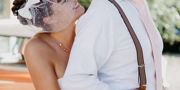 Hochzeitsfotos - Copyright und Rechte: Bilder auf Social Media erlaubt - Großerlach - Juliane Kaeppel - authentic natural wedding photography