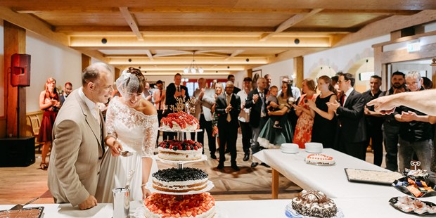 Hochzeitsfotos - Copyright und Rechte: Bilder auf Social Media erlaubt - Mömlingen - Juliane Kaeppel - authentic natural wedding photography