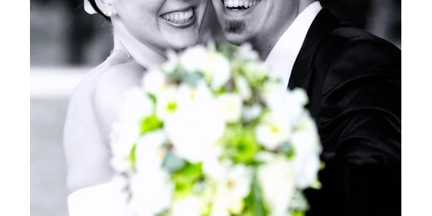 Hochzeitsfotos - Art des Shootings: Portrait Hochzeitsshooting - Berg (Wels) - Fotostudio Flashface