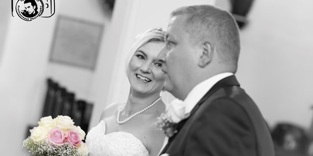 Hochzeitsfotos - Copyright und Rechte: Bilder auf Social Media erlaubt - Hausruck - Igor Spear