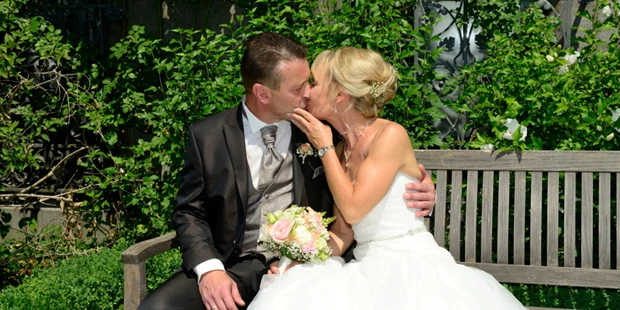 Hochzeitsfotos - Copyright und Rechte: Bilder auf Social Media erlaubt - Hahnheim - Keylight Pictures - Klaus Wiemann