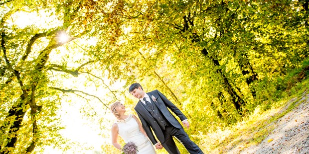 Hochzeitsfotos - Fotobox mit Zubehör - Regen - media.dot martin mühlbacher