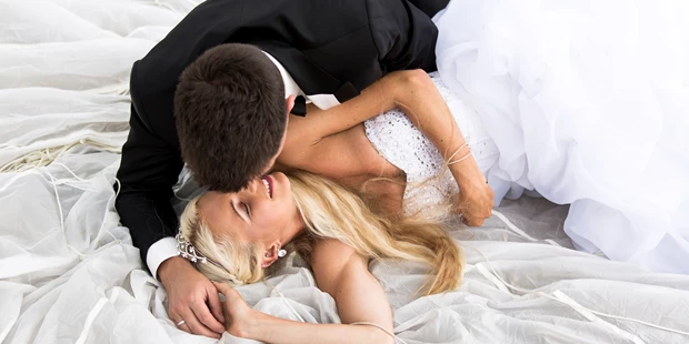 Hochzeitsfotos - Copyright und Rechte: Bilder auf Social Media erlaubt - Soest - Emotionen - Fotografenmeisterin Aleksandra Marsfelden