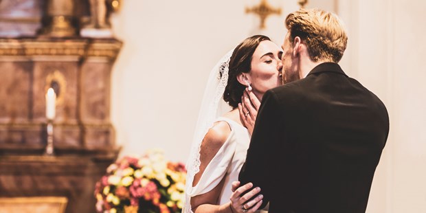 Hochzeitsfotos - Copyright und Rechte: Bilder auf Social Media erlaubt - Absam - Leander