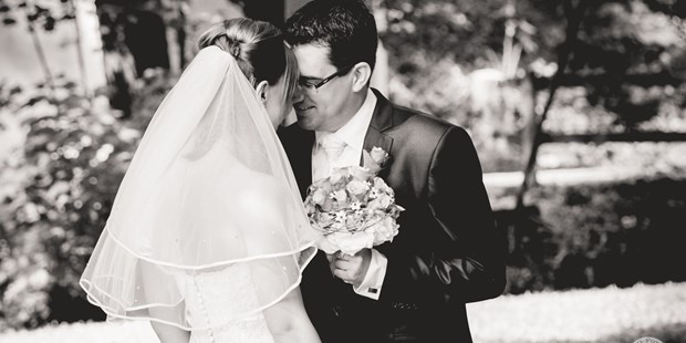 Hochzeitsfotos - Copyright und Rechte: Bilder auf Social Media erlaubt - Seeboden - iQ-Foto